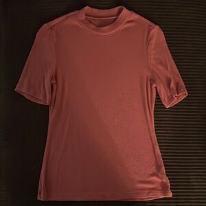 H&M Women’s Chic Mauve Short Sleeve Top